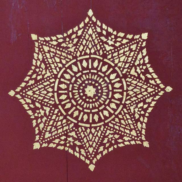 Thai Motif: Dao Phedan